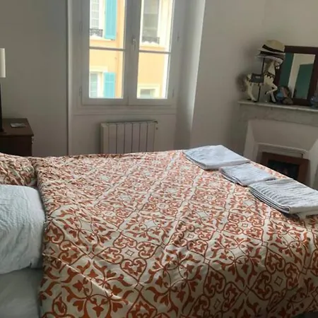 Bourgeois Au Calme Et A 2 Pas Du Centre Cannes