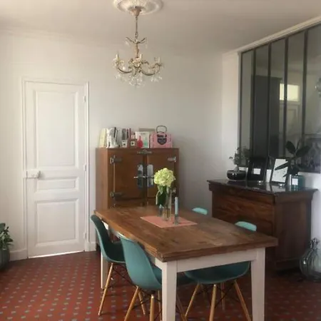 Appartement Bourgeois Au Calme Et A 2 Pas Du Centre Cannes