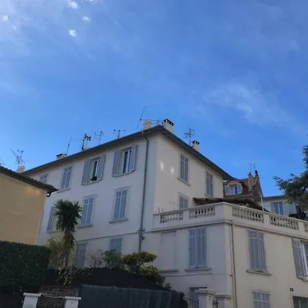 Bourgeois Au Calme Et A 2 Pas Du Centre Cannes